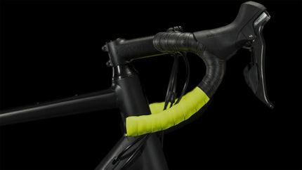 CUBE ATTAIN RACE BLACK/WHITE