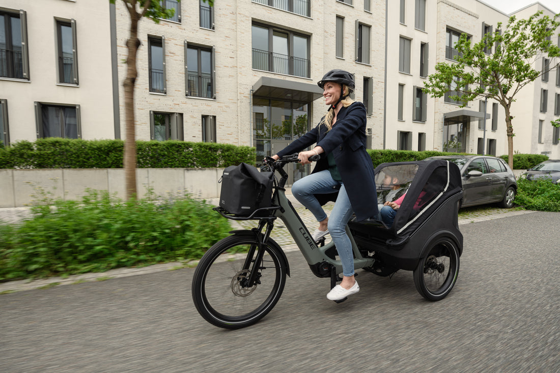 CUBE INTRODUCEERT BAANBREKENDE MET BMW ONTWORPEN HYBRID CARGO TRIKE