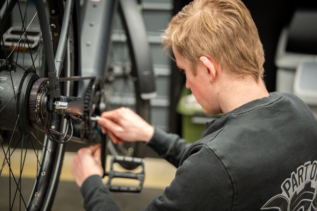 FIETSTECHNICUS CUBE STORE LEERSUM