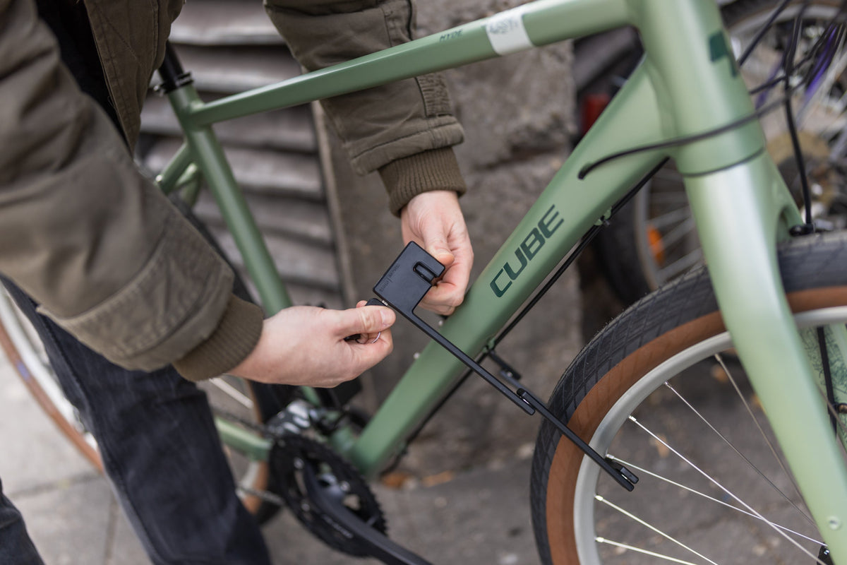 elektrische fiets op slot zetten met beugelslot