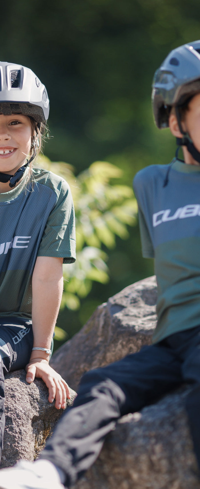 Kinderen in CUBE fietsshirts