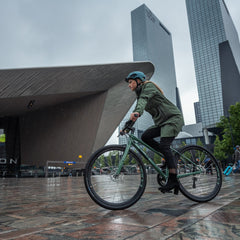Een CUBE stadsfiets in de stad