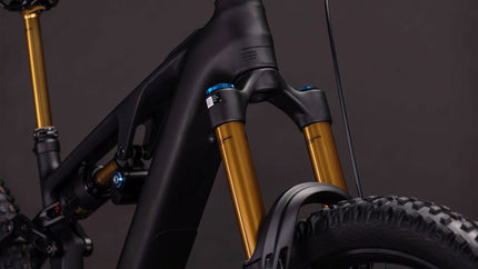 CUBE AMS HYBRID ONE77 C:62 AT 600X CARBON/GOLD
