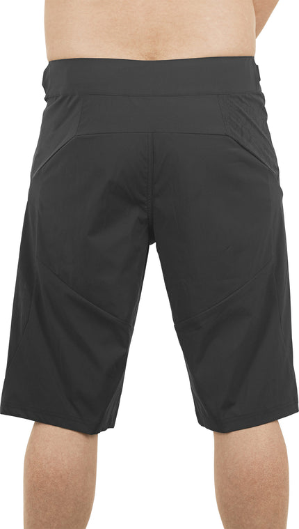 CUBE Am Baggy Shorts Black