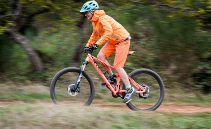 CUBE Am WS Shorts Incl. Inner Shorts Nectarine