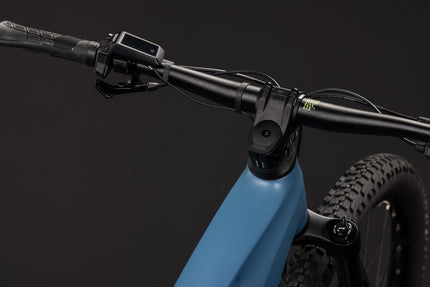 CUBE STEREO HYBRID ONE22 PRO 800 BLUESAPPHIRE/BLUE