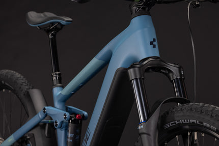 CUBE STEREO HYBRID ONE22 PRO 800 BLUESAPPHIRE/BLUE