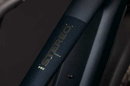 CUBE STEREO HYBRID ONE44 PRO 800 FE COAL/BLACK