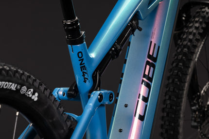CUBE STEREO HYBRID ONE44 HPC SLX 800 DREAM/BLACK