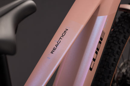 CUBE REACTION HYBRID PERFORMANCE 720 RUBY/BLACK