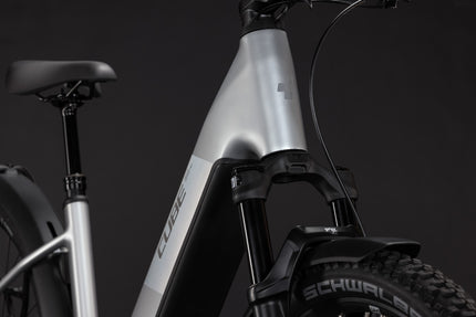 CUBE REACTION HYBRID SLX 800 FE PLATINUM/REFLEX