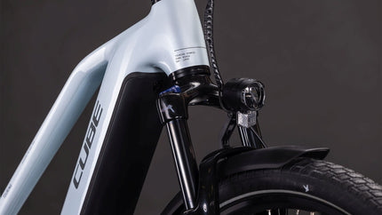CUBE TOURING HYBRID ONE 600 GLACIER/REFLEX