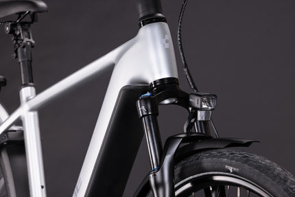 CUBE KATHMANDU HYBRID ONE 800 SILVERSTAR/REFLEX