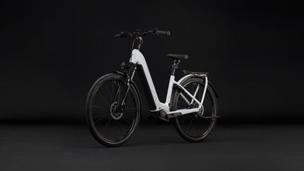 CUBE KATHMANDU HYBRID DELUXE PRO 800 METALLICWHITE/CHROME