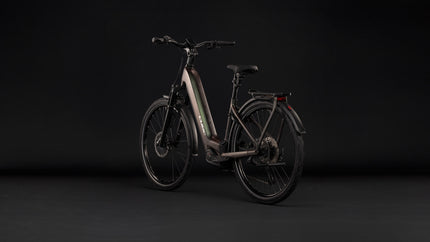 CUBE KATHMANDU HYBRID EXC 800 STELLAR/CHROME