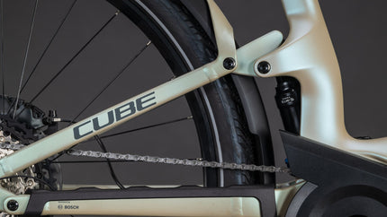 CUBE KATHMANDU HYBRID ONE11 HPC SLT 800 GLINTSAND/OATGREY