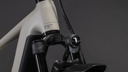 CUBE KATHMANDU HYBRID ONE11 HPC SLT 800 GLINTSAND/OATGREY