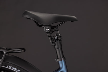 CUBE SUPREME HYBRID DELUXE ONE 600 NAVYBLACK/BLACK