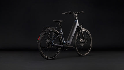 CUBE SUPREME HYBRID DELUXE ONE 600 NAVYBLACK/BLACK