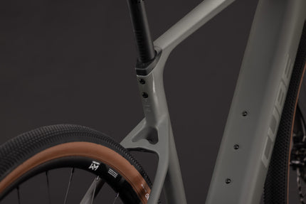 CUBE NUROAD HYBRID C:62 RACE 400X OLDGREY/GREY