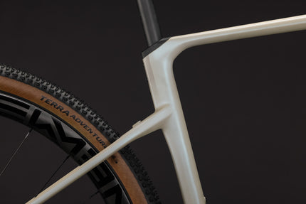 CUBE NUROAD HYBRID C:62 SLX 400X GLINTSAND/BLACK
