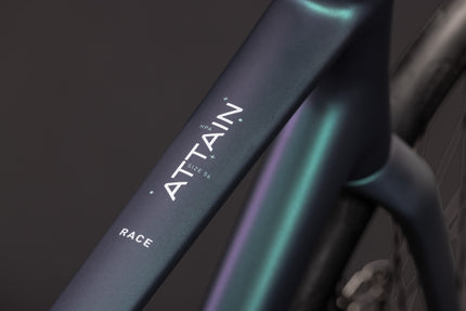 CUBE ATTAIN RACE SMARAGDGREY/WHITE