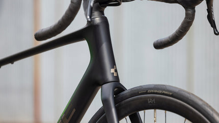 CUBE ATTAIN C:62 RACE CARBON/COALCHROME