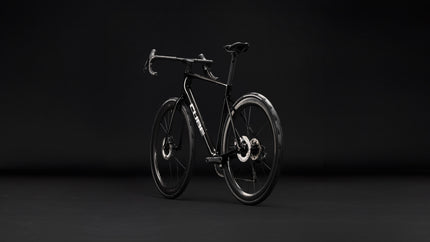 CUBE ATTAIN C:62 SLT CARBON/WHITE