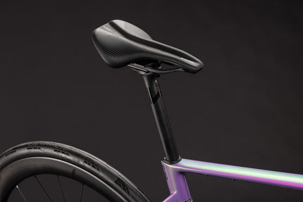 CUBE ATTAIN C:62 SLT COSMICPURPLE/BLACK