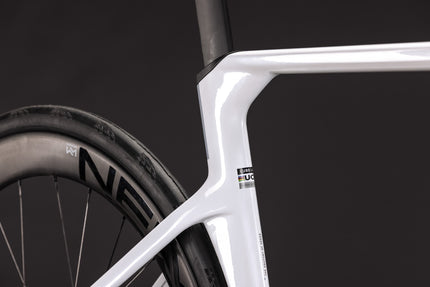 CUBE LITENING AERO C:68X PRO CHALKY/BLACK