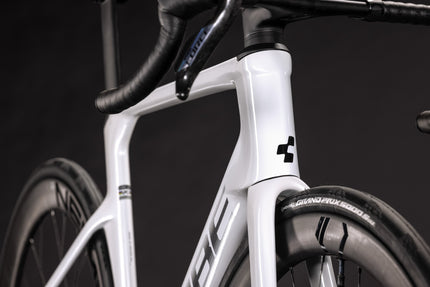 CUBE LITENING AERO C:68X PRO CHALKY/BLACK