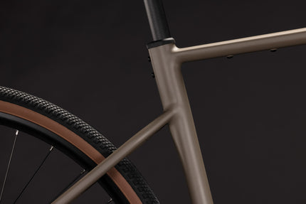 CUBE NUROAD ONE WOOD/GREY