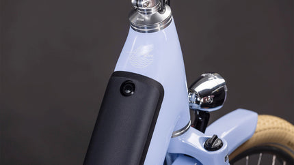 CUBE ARUBA HYBRID 600 BLUEBLOSSOM/CREME