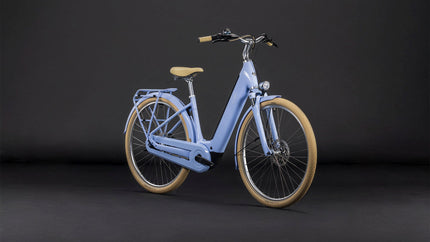 CUBE ARUBA HYBRID 600 BLUEBLOSSOM/CREME
