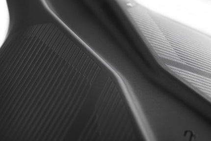 Natural Fit Saddle Sequence+ Black