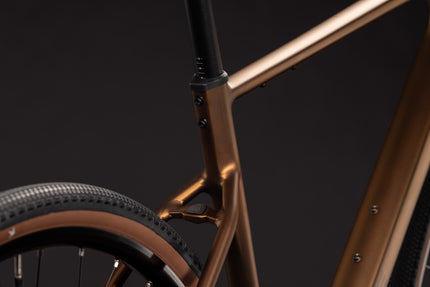 CUBE NULANE ONE METALLICCARAMEL/BROWN