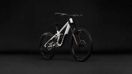 CUBE TWO15 RACE POWDERGOLD/BLACK