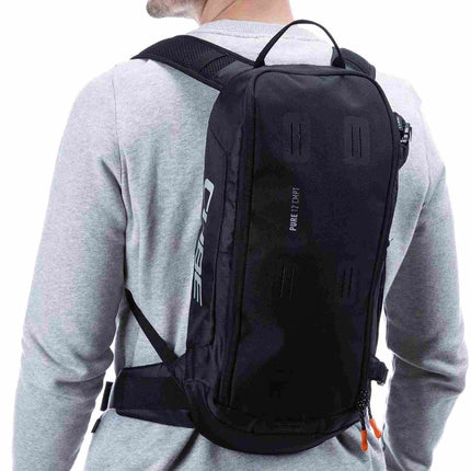 CUBE Backpack Pure 12 Cmpt Black