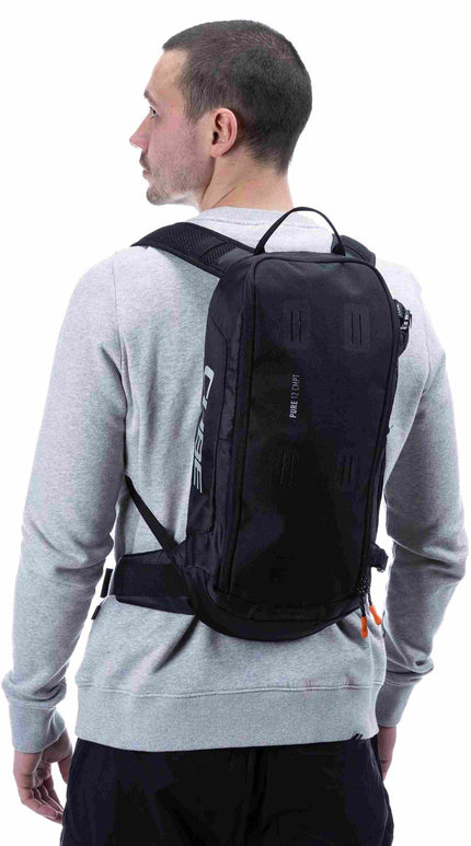 CUBE Backpack Pure 12 Cmpt Black
