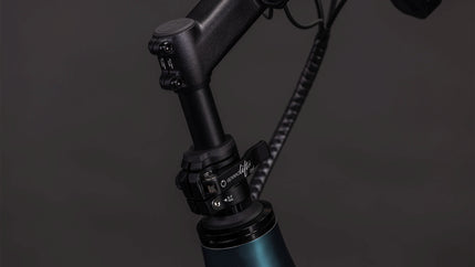 CUBE LONGTAIL HYBRID 800 ROYALGREEN/BLACK