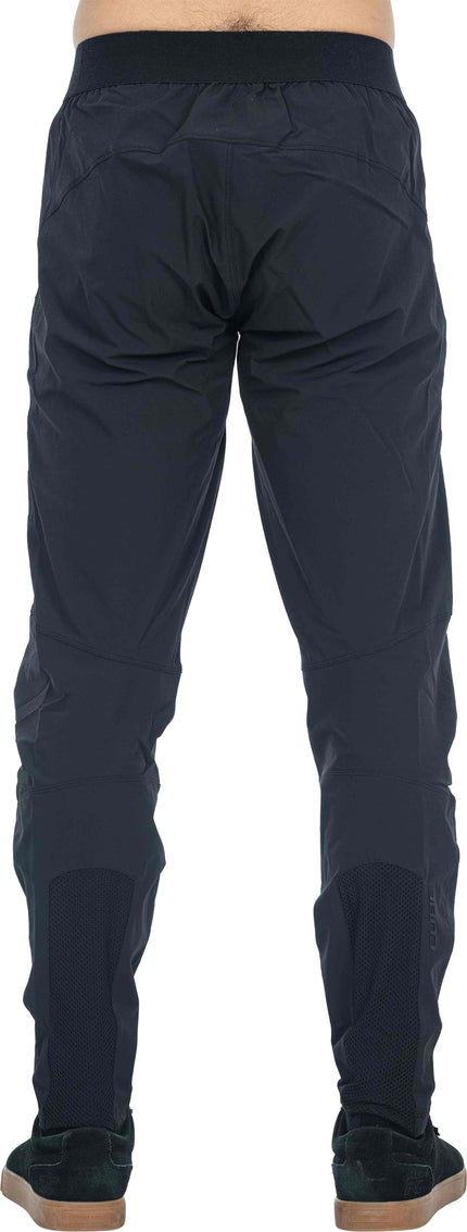 CUBE Vertex Baggy Pants Black
