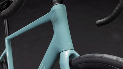 CUBE ATTAIN C:62 RACE SKYLIGHTBLUE/CYAN