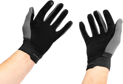 Cube Gloves Gravity Long Finger Black