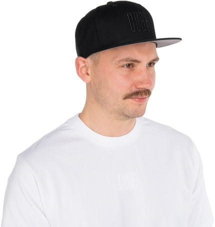 CUBE CAP THE EMBOSSED CUBE BLACK/BLACK