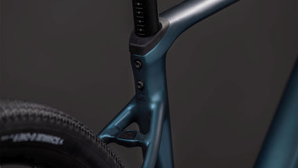 CUBE NUROAD RACE ROYALGREEN/BLACK