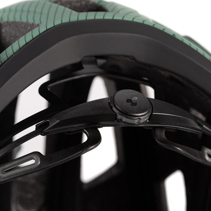 CUBE Helmet Badger Green