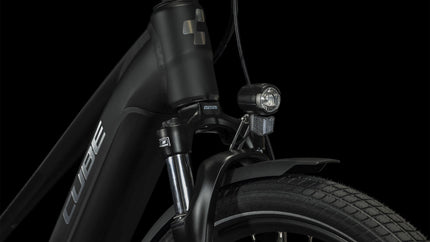 CUBE TOURING HYBRID PRO 625 BLACK/METAL