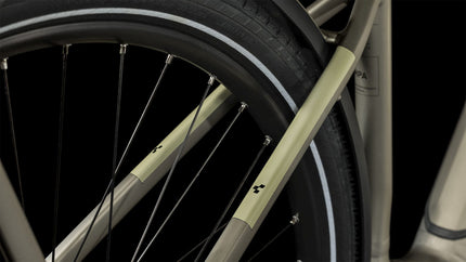 CUBE KATHMANDU HYBRID PRO 750 FLASHSTONE/BLACK