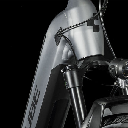 CUBE KATHMANDU HYBRID SLX 750 POLARSILVER/BLACK
