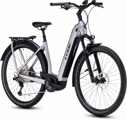 CUBE KATHMANDU HYBRID SLX 750 POLARSILVER/BLACK